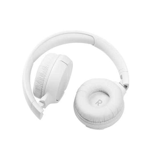 JBL Tune 510BT - White - Wireless on-ear headphones - Detailshot 1